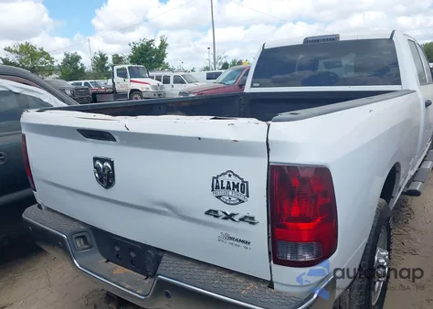 2017 Ram 2500 Tradesman 4X4 8' Box из США, поврежденный, VIN 3C6UR5HL4HG670748